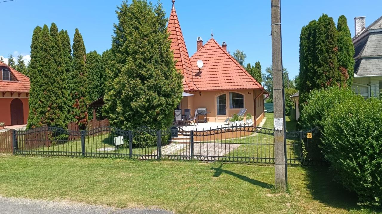 Vica Apartman Balatonberény Esterno foto