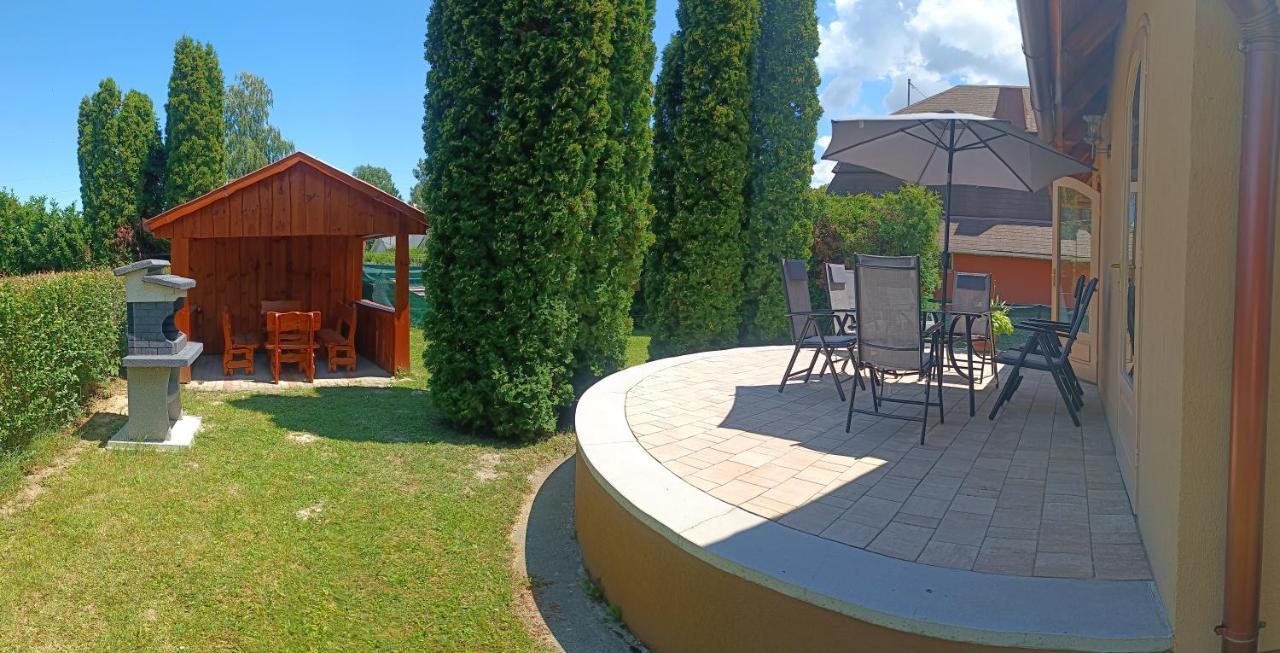 Vica Apartman Balatonberény Esterno foto