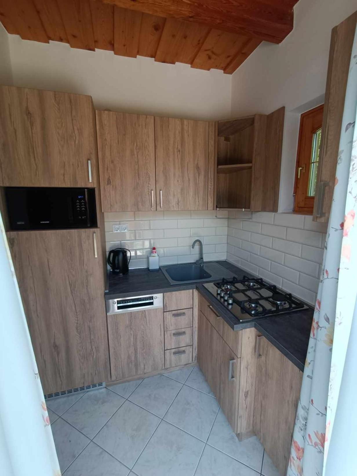 Vica Apartman Balatonberény Esterno foto
